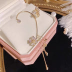 💕Valentinstags Special - 50% Rabatt💕Schlichte Ohrclips mit Schmetterlings- und Blumenmotiv & Quasten – Elegant & bequem. ohne Ohrloch 🌸🦋