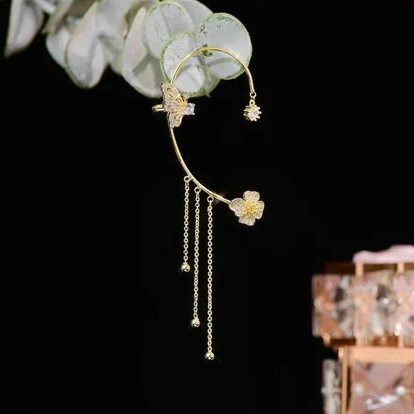 💕Valentinstags Special - 50% Rabatt💕Schlichte Ohrclips mit Schmetterlings- und Blumenmotiv & Quasten – Elegant & bequem. ohne Ohrloch 🌸🦋
