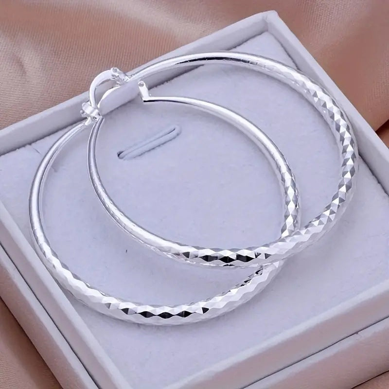 ✨KAUFEN SIE 1. BEKOMMEN SIE 1 GRATIS🔥Diamantgeschliffene Creolen für Damen👑