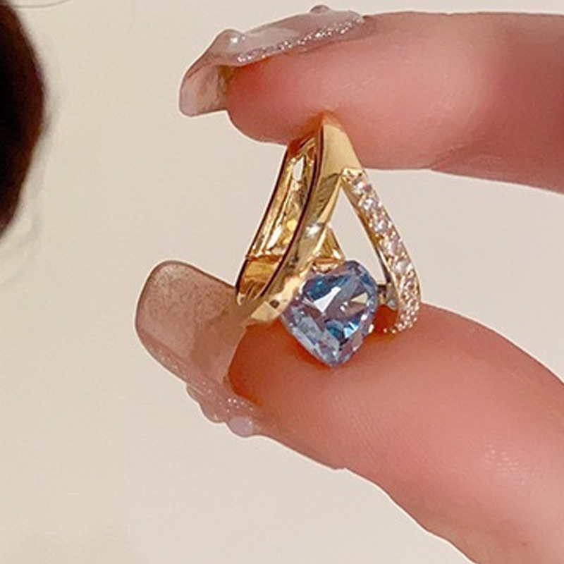 💍 50% RABATT! 💖 Elegante V-Form Herz-Anhänger Creolen – Delikat Design. Hypoallergena & Perfekt För Romantiska Tillfällen Eller Vardagslyx ✨